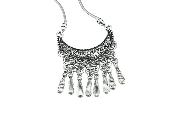 NN1000021-1-crescent-moon-dancers-necklace