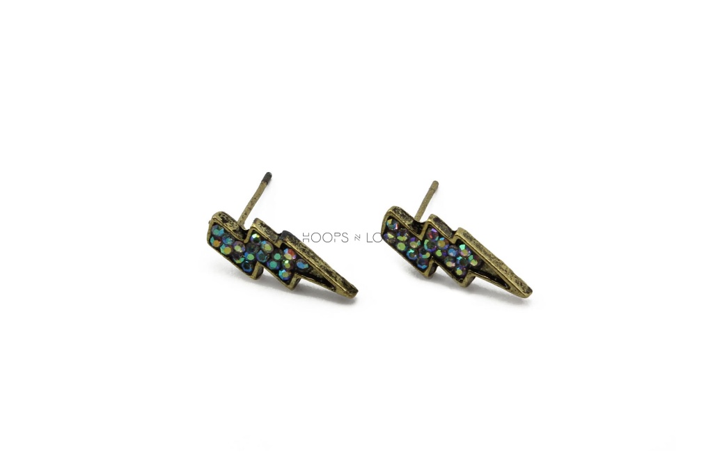 ee1000019-thunder-bolt-studs