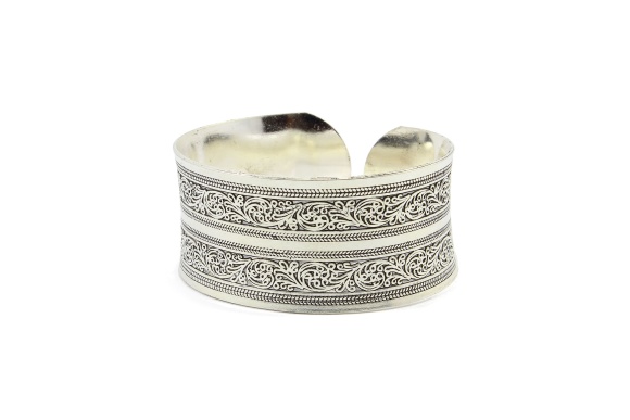 bb1000002-1-swirls-etched-cuff