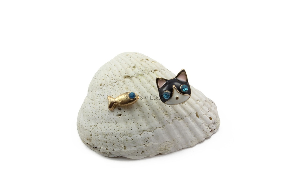 ee1000020-frenemies-studs