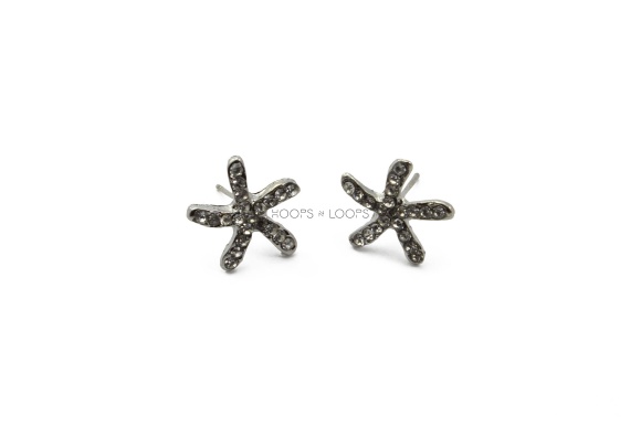 ee1000037-rhinestone-star-fish-studs