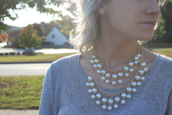 nn1000010-layered-pearl-bib-necklace