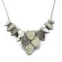 nn1000025-sparkle-petals-necklace